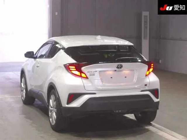 TOYOTA C-HR 2023