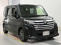 TOYOTA ROOMY 2023